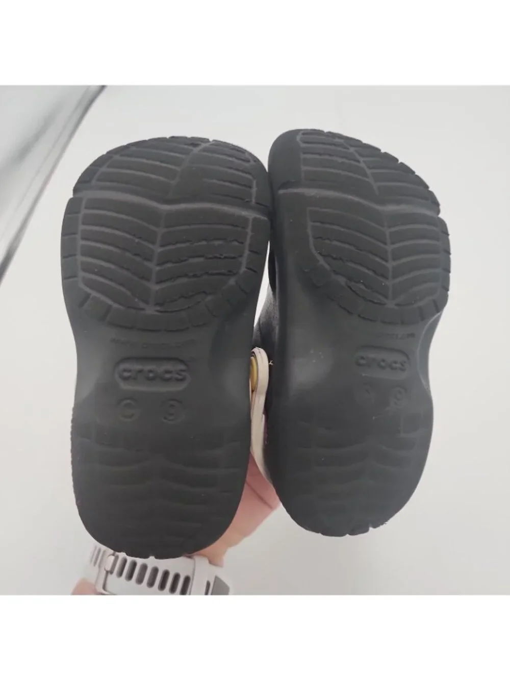 Crocs Black Mickey Mouse Classic Clog Kids 9